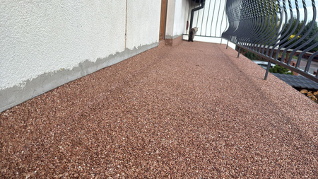 Marmur Brązowy na Kamienny Dywan frakcja 3-6mm -25 kg